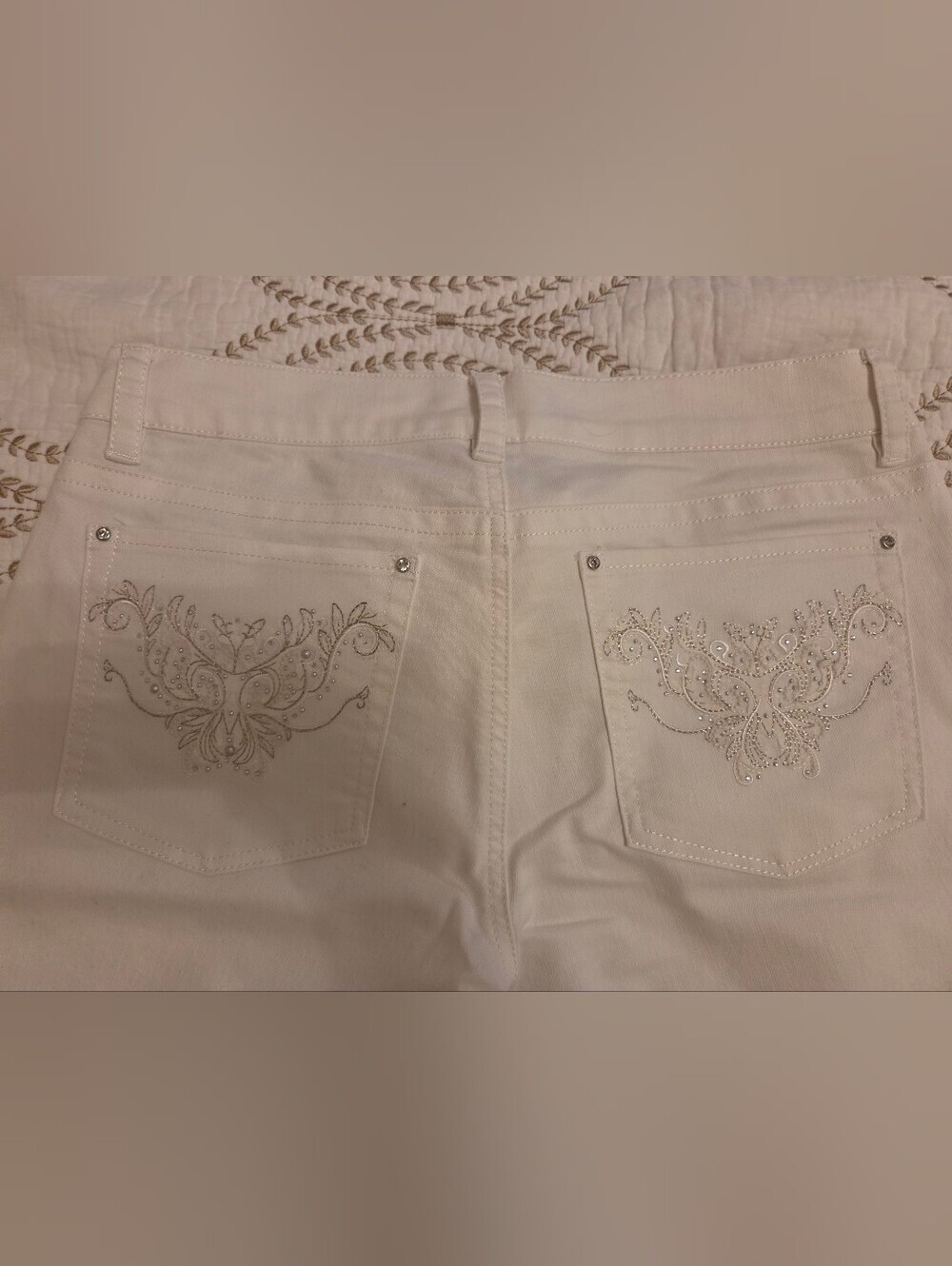 White House Black Market Women's White Slim Jeans - Picture 8 of 10